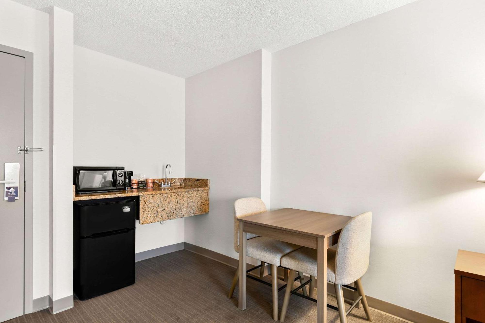 Comfort Inn Pocono Lakes Region Lake Ariel Exteriér fotografie