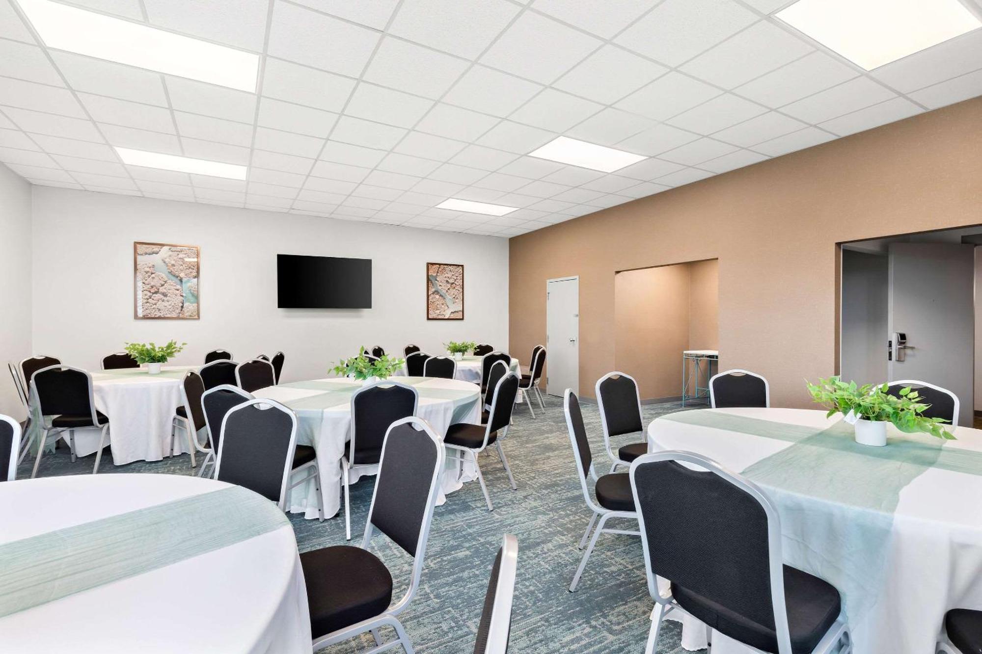 Comfort Inn Pocono Lakes Region Lake Ariel Exteriér fotografie
